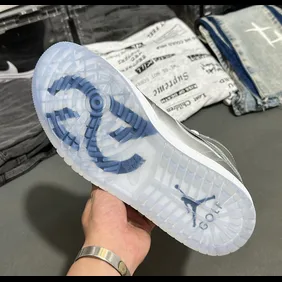 Air-Jordan-1-High-Golf-Gift-Giving-Metallic-Silver-FD6815-001-4