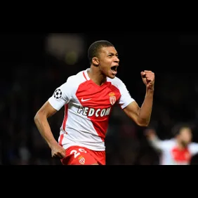 Manchester City FC v AS Monaco - UEFA Champions League Round of 16: First Leg