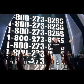 2017 MTV Video Music Awards - Roaming Show