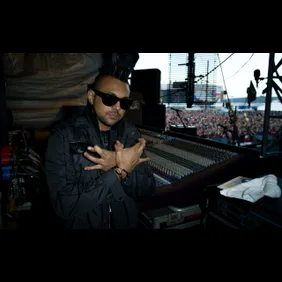 MTV Presents Titanic Sounds - Backstage