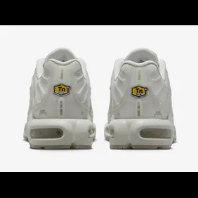 A-COLD-WALL-Nike-Air-Max-Plus-Platinum-Tint-FD7855-002-5