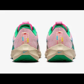 Nike-Air-Zoom-Pegasus-40-Familia-FN0599-100-5