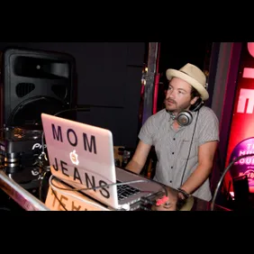 DJ Mom Jeans &amp; Mia Moretti Perform At The Hard Rock Cafe In Chicago