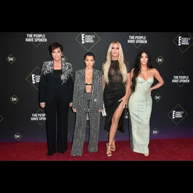 2019 E! People's Choice Awards - Arrivals