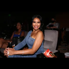 Reasonably Shady Live