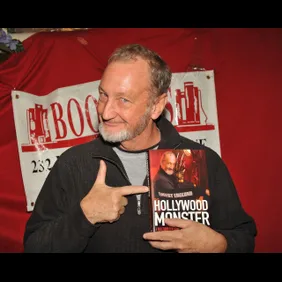 Robert Englund Signs His Book "Hollywood Monster"