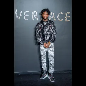 Versace Fall 2019 - Arrivals