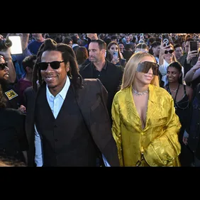 Louis Vuitton: Front Row - Paris Fashion Week - Menswear Spring/Summer 2024