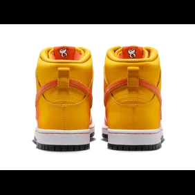 Nike-SB-Dunk-High-Sweet-Tooth-FN5107-700-4