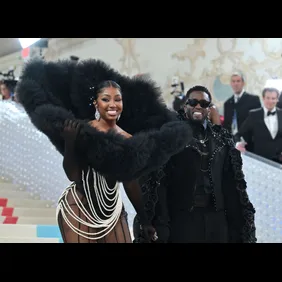 TOPSHOT-US-ENTERTAINMENT-FASHION-METGALA-CELEBRITY-MUSEUM