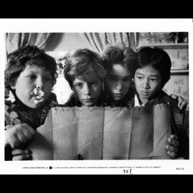 Jonathan Ke Quan And Corey Feldman In 'Goonies'