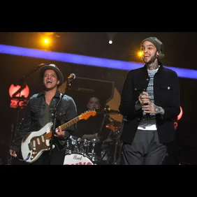 Z100's Jingle Ball 2010 Presented by H&amp;M - Show