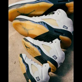 A-Ma-Maniere-Air-Jordan-5-Dawn-4