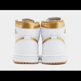 Air-Jordan-1-High-Metallic-Gold-2024-2