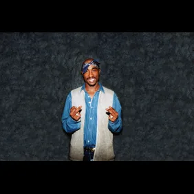 Tupac Shakur Live In Concert