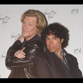 30th Annual American Music Awards - Press Room