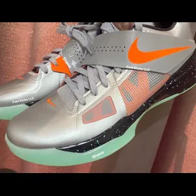 Nike-KD-4-Galaxy-2024-6