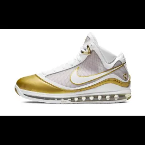 Nike-Lebron-7-Retro-QS-22China-Moon22