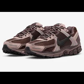 Nike-Zoom-Vomero-5-Plum-Eclipse-FV1166-200-4