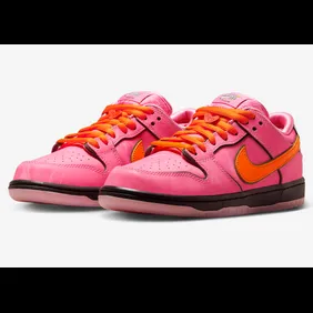 The-Powerpuff-Girls-Nike-SB-Dunk-Low-Blossom-4