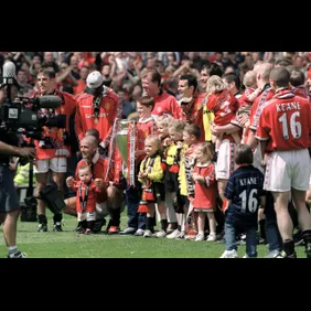 Soccer - FA Carling Premiership - Manchester United v Tottenham Hotspur