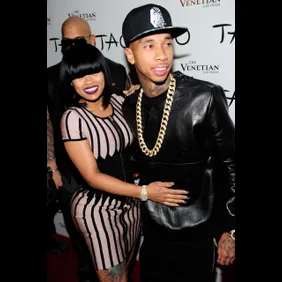 Kim Kardashian Celebrates Her Birthday At Tao Nightclub