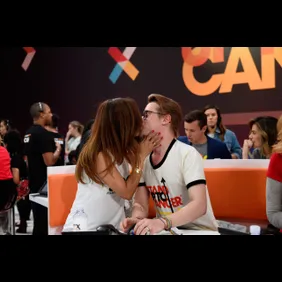 Stand Up To Cancer Marks 10 Years Of Impact In Cancer Research At Biennial Telecast - Inside