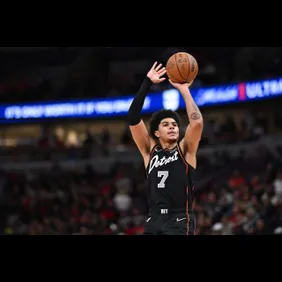 Detroit Pistons v Chicago Bulls