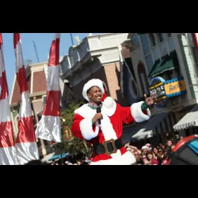 Nick Cannon Returns To Disneyland For The 2011 Disney Parks Christmas Day Parade