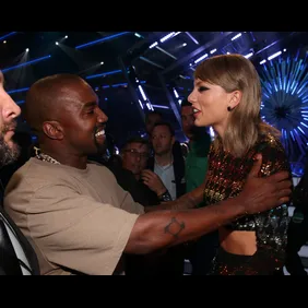 2015 MTV Video Music Awards - Backstage And Audience