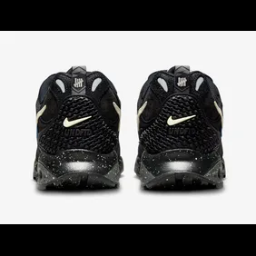 Undefeated-Nike-Air-Terra-Humara-Black-5