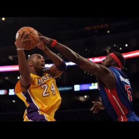 Detroit Pistons v Los Angeles Lakers