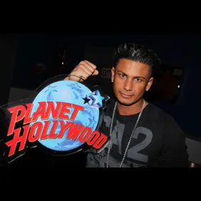 Paul "Pauly D" DelVecchio Visits Planet Hollywood Times Square - November 30, 2011