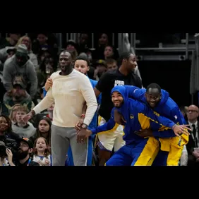 Golden State Warriors v Milwaukee Bucks