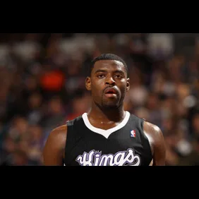 Los Angeles Lakers v Sacramento Kings