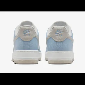 Nike-Air-Force-1-Low-Light-Armory-Blue-Light-Bone-4