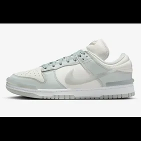 Nike-Dunk-Low-Twist-Light-Silver-DZ2794-004