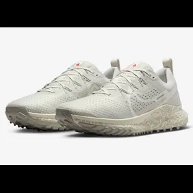 Nike-Pegasus-Trail-4-Give-Her-Flowers-FZ3778-072-4