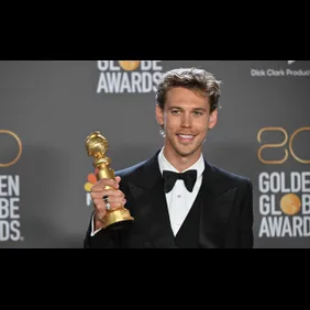 TOPSHOT-US-ENTERTAINMENT-FILM-TELEVISION-GOLDEN-GLOBES-PRESS ROO