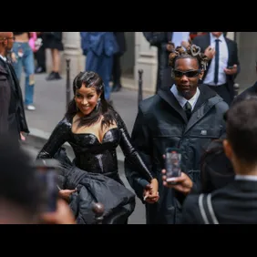 Balenciaga : Outside Arrivals - Paris Fashion Week - Haute Couture Fall/Winter 2023/2024