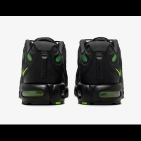 Nike-Air-Max-Plus-Drift-Black-Vintage-Green-FD4290-006-5