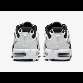 Nike-Air-Max-Plus-Drift-White-Black-FV4081-102-5
