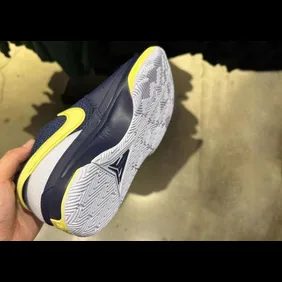 Nike-Ja-1-Murray-State-FQ4796-402-3