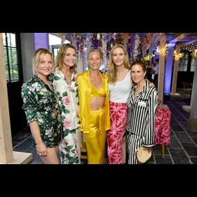 A Dreamy Evening With Goopglow