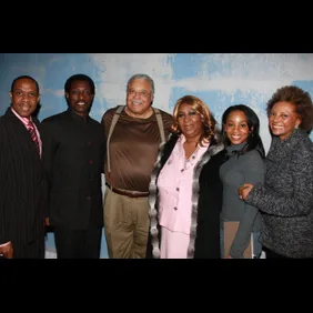 Aretha Franklin Celebrates Her 66th Birthday Backstage at "Cat on a Hot Tin Roof" on Broadway