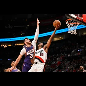 Phoenix Suns v Portland Trail Blazers