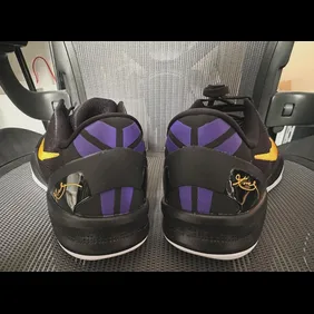 Nike-Kobe-8-Protro-Black-University-Gold-Court-Purple-HF9550-001-2