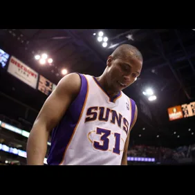 New York Knicks v Phoenix Suns