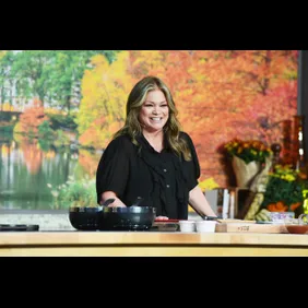 Food Network &amp; Cooking Channel New York City Wine &amp; Food Festival Presented By Capital One â Grand Tasting Presented By ShopRite Featuring Culinary Demonstrations Presented By Capital One