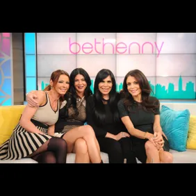 Bethenny Hosts Mob Wives Cast